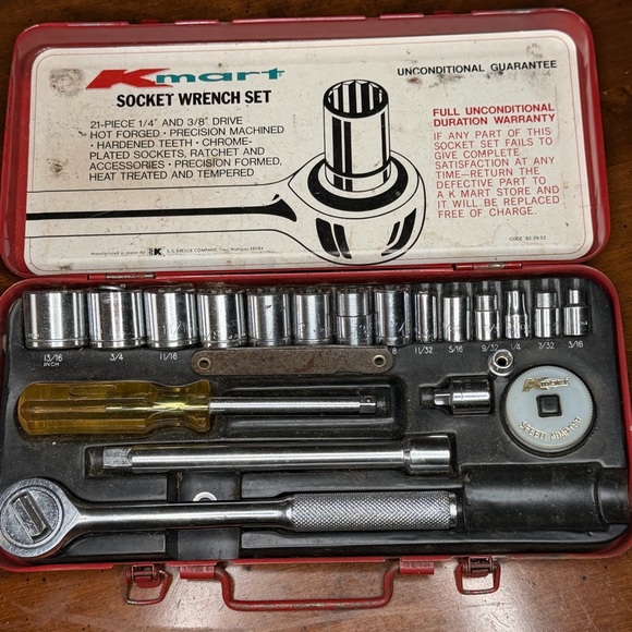 KMART Other - Kmart 21-Piece SAE Ratcheting Socket Wrench Set 1/4" & 3/8" Chrome-Plated